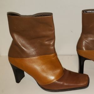 ANDIAMO TWO TONED ANKLE BOOT SIZE 7.5 M